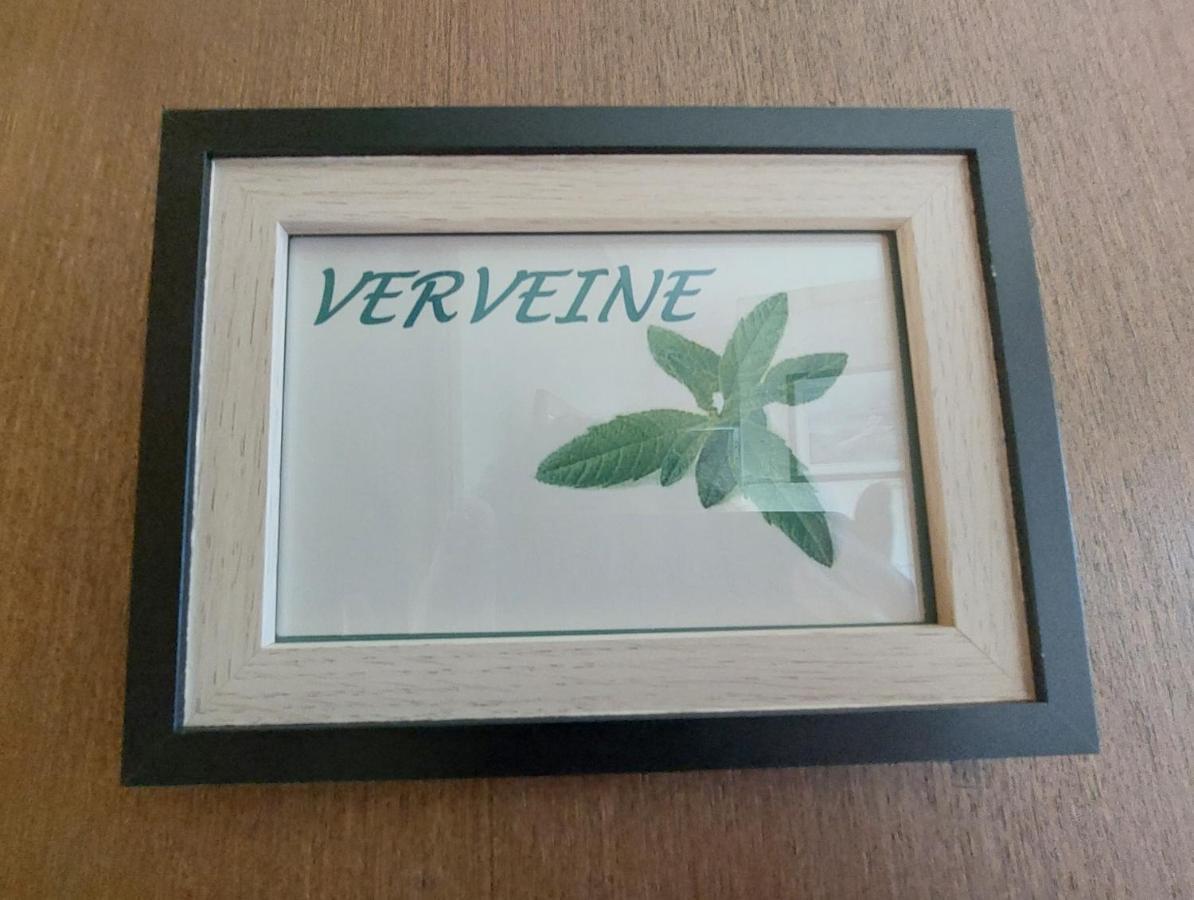 Longere Villariane Naveil Exterior photo